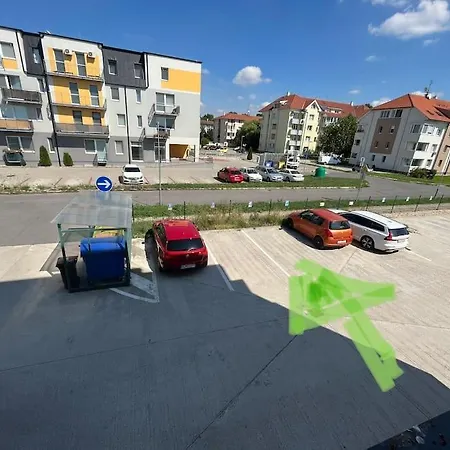 Dvojizbovy Vzdialeny 800 M Od X Bionic Sphere S Dvoma Kupelnami Apartment *