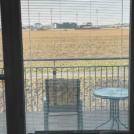 Dvojizbovy Vzdialeny 800 M Od X Bionic Sphere S Dvoma Kupelnami Apartment *