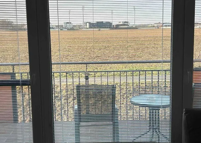 Dvojizbovy Vzdialeny 800 M Od X Bionic Sphere S Dvoma Kupelnami Apartamento *